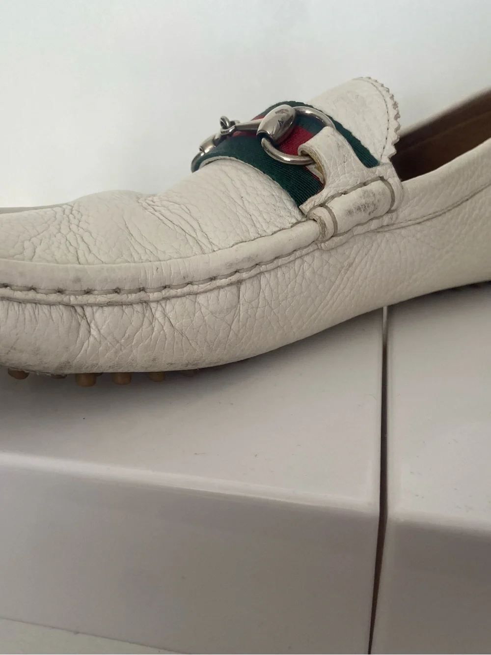 Authentic Gucci White Leather Men's Horsebit Loafers